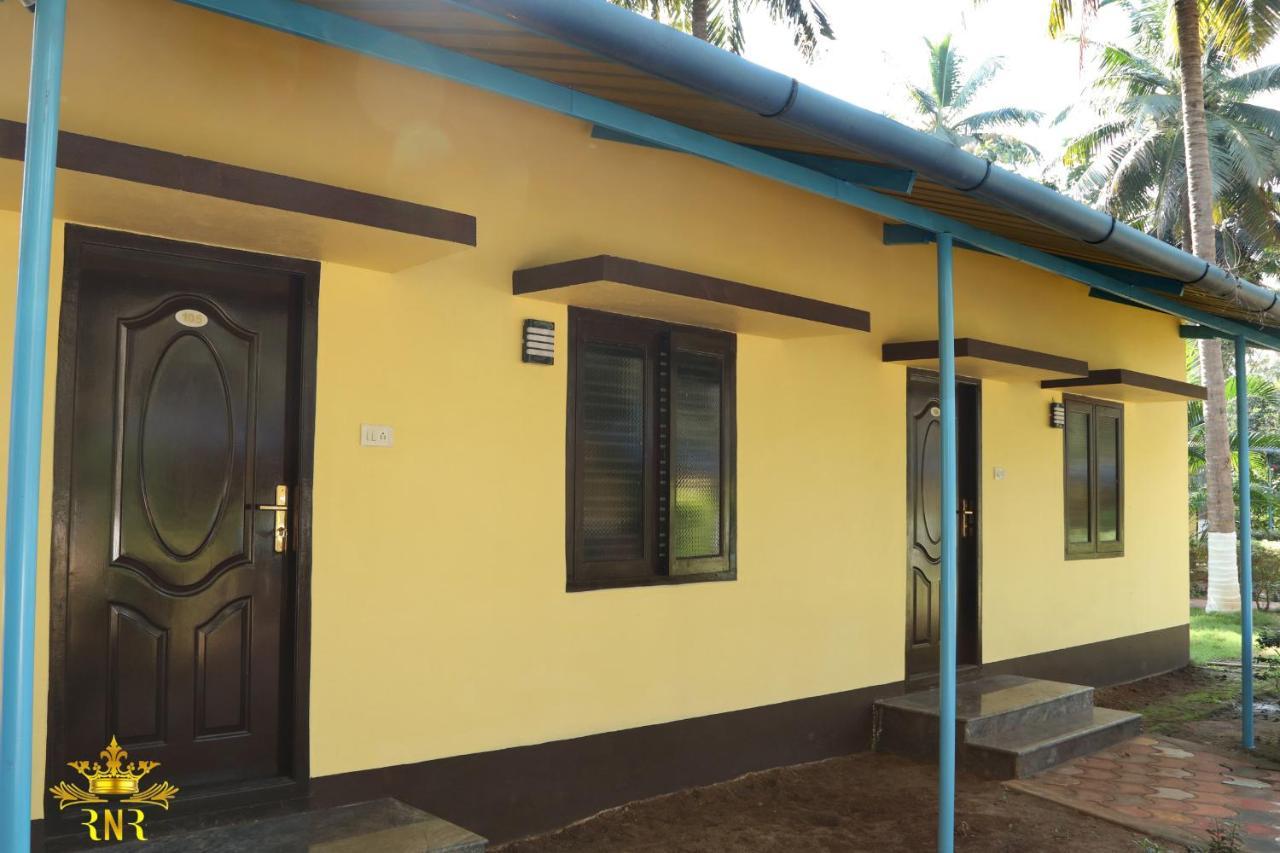 Royal Nature Resort Pollāchi Exterior foto