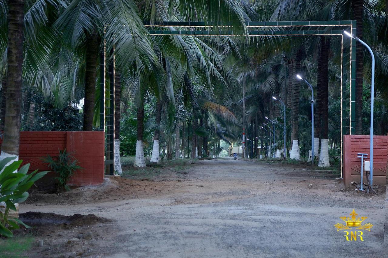 Royal Nature Resort Pollāchi Exterior foto